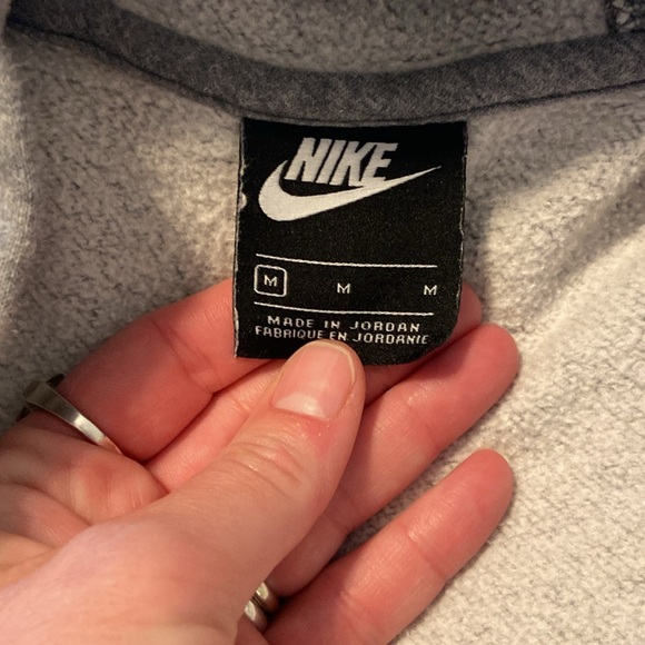 Kids Nike Zip Up and Nike Vest bundle - Picture 4 of 12